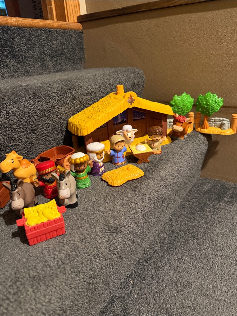Vtg Fisher-Price Mattel Little People Deluxe Christmas Music Nativity